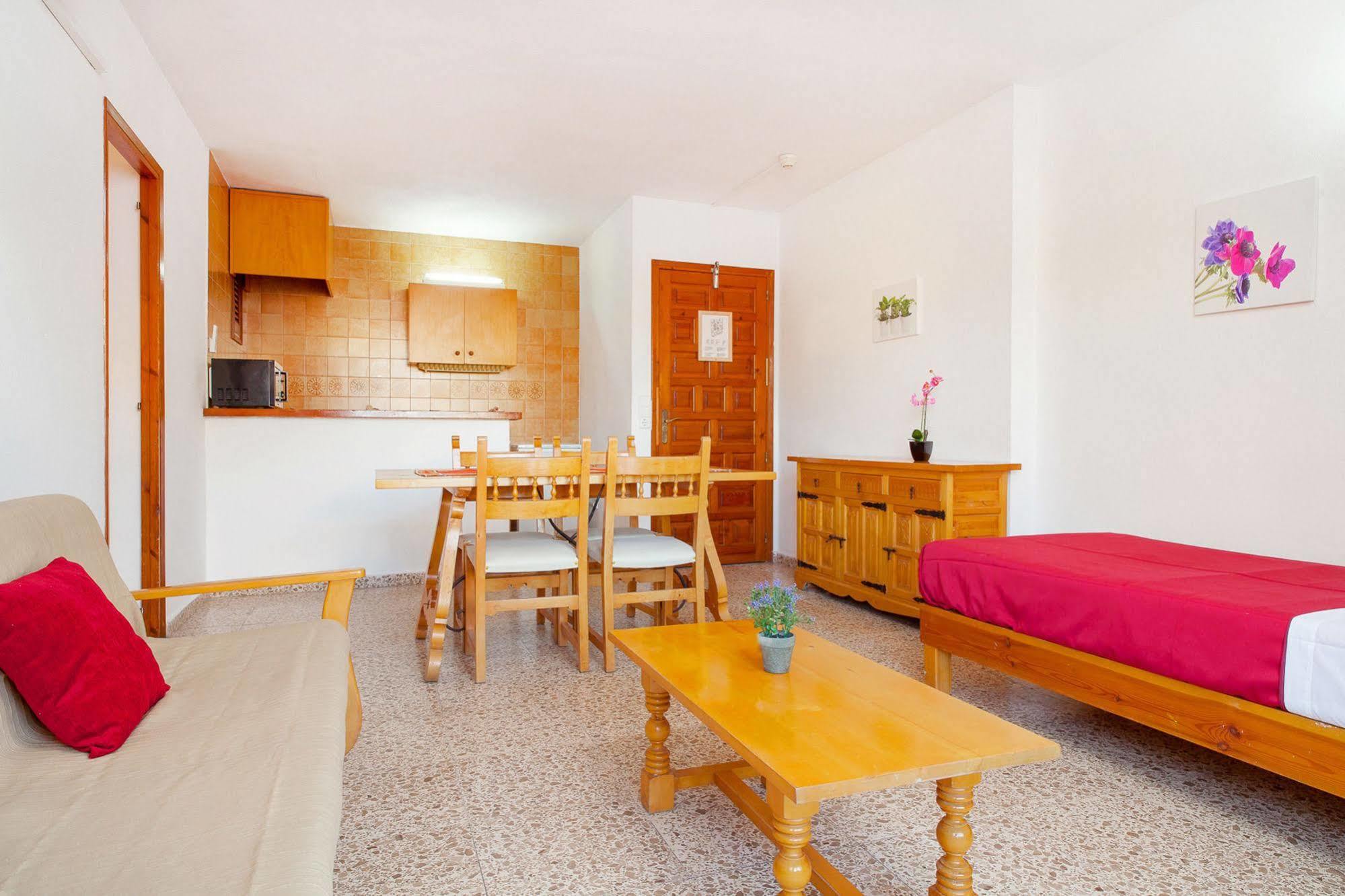Apartamentos Puet サンアントニオアバド エクステリア 写真
