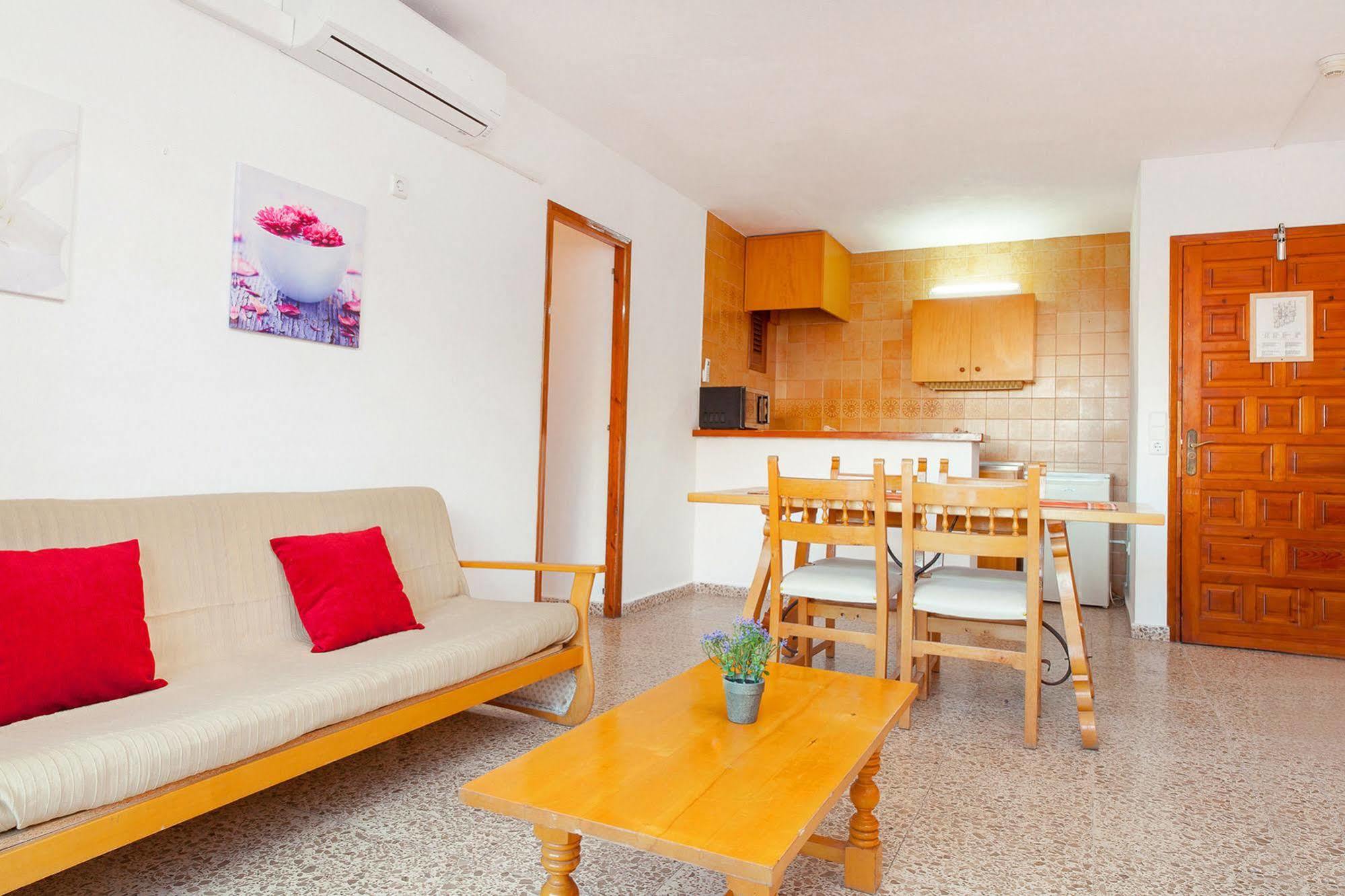 Apartamentos Puet サンアントニオアバド エクステリア 写真